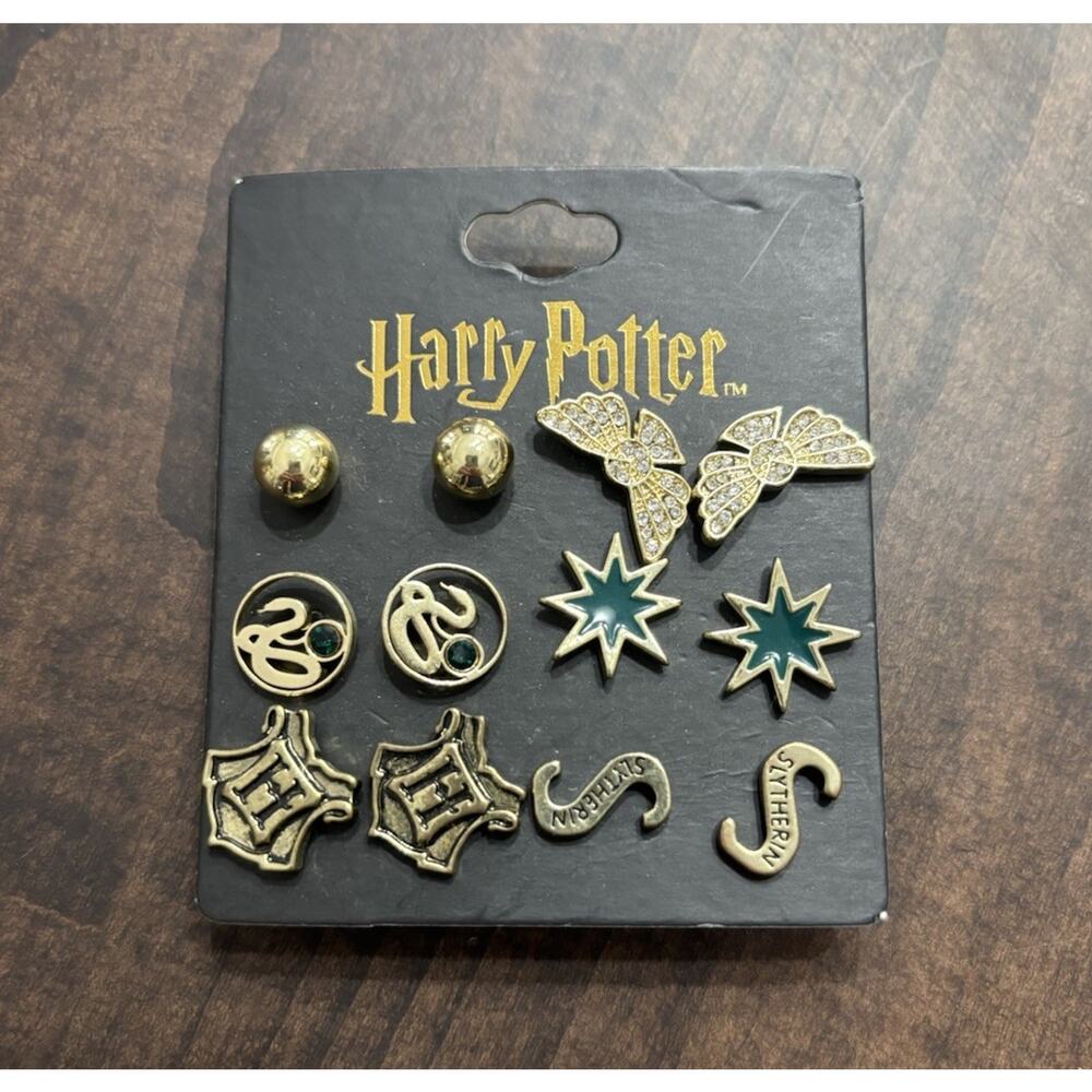 Harry Potter earring set Slytherin House Hogwarts six pack earrings NEW